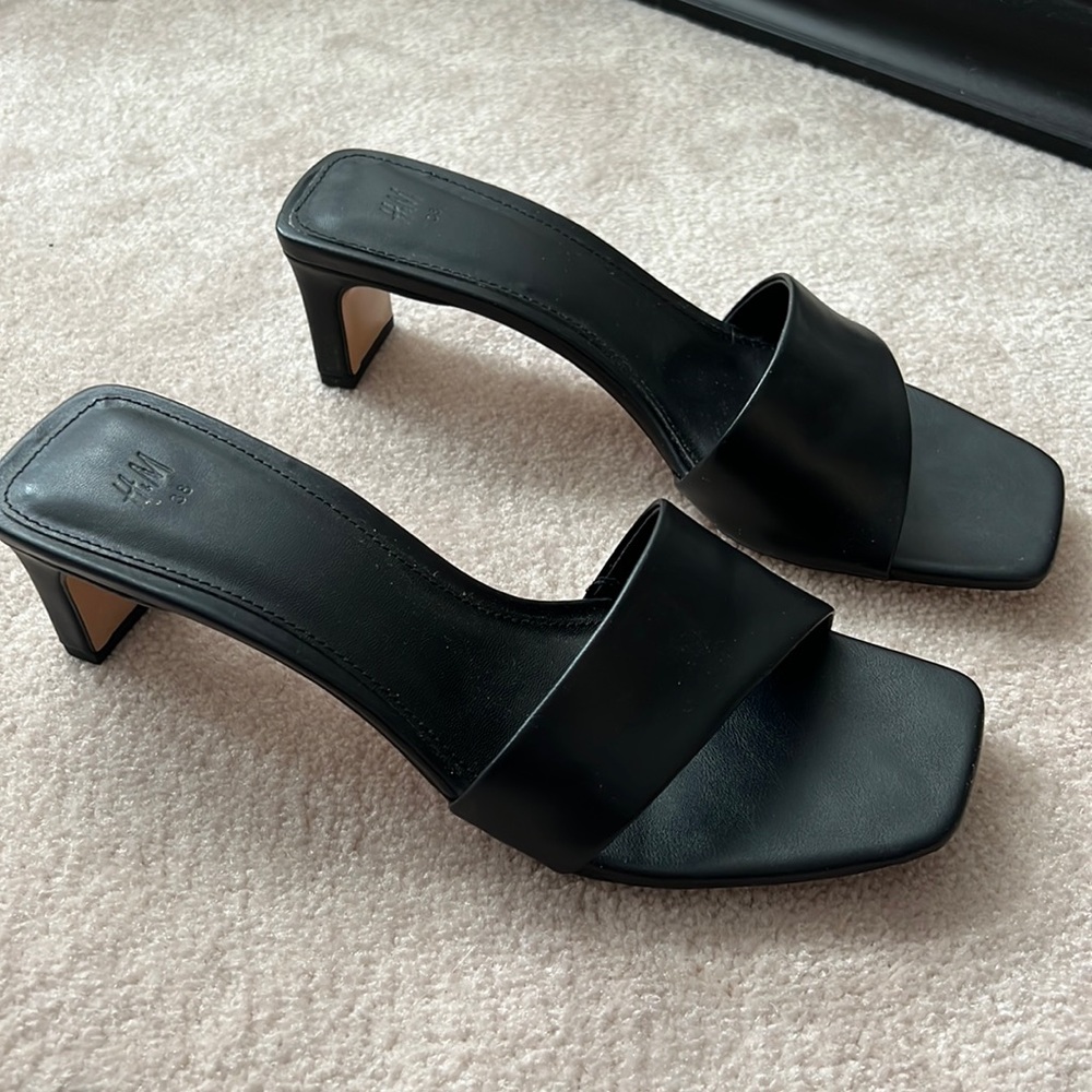 H&M low mule heels size 38